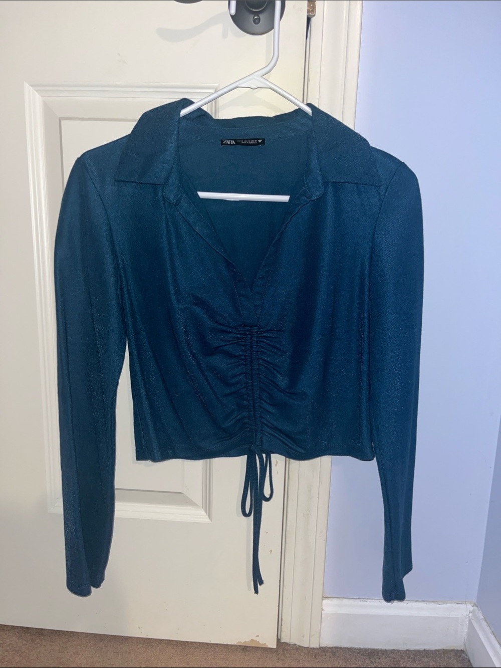 ๐๏ธ Zara Ruched Front Crop Top ๐๏ธ - Picture 2 of 3